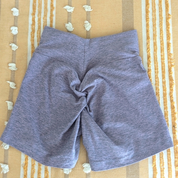 Bombshell🏋️‍♀️Sportswear Straight Up Shorts - Final Sale - Picture 3 of 5